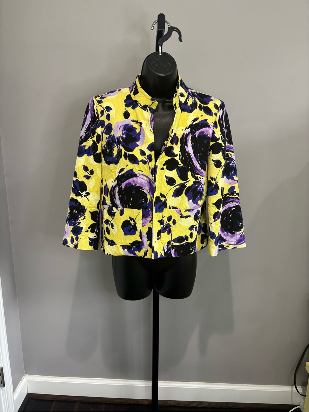 Anthracite yellow, purple and white Blazer size small